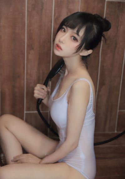 扒开胸罩揉她乳尖娇喘_DVD在线观看
