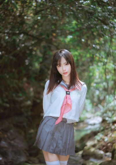 小泽视频奥特曼对战怪兽_DVD电影免费在线